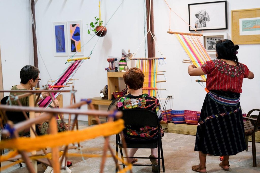 Weaving workshop. Photo of Taller Malaquita.